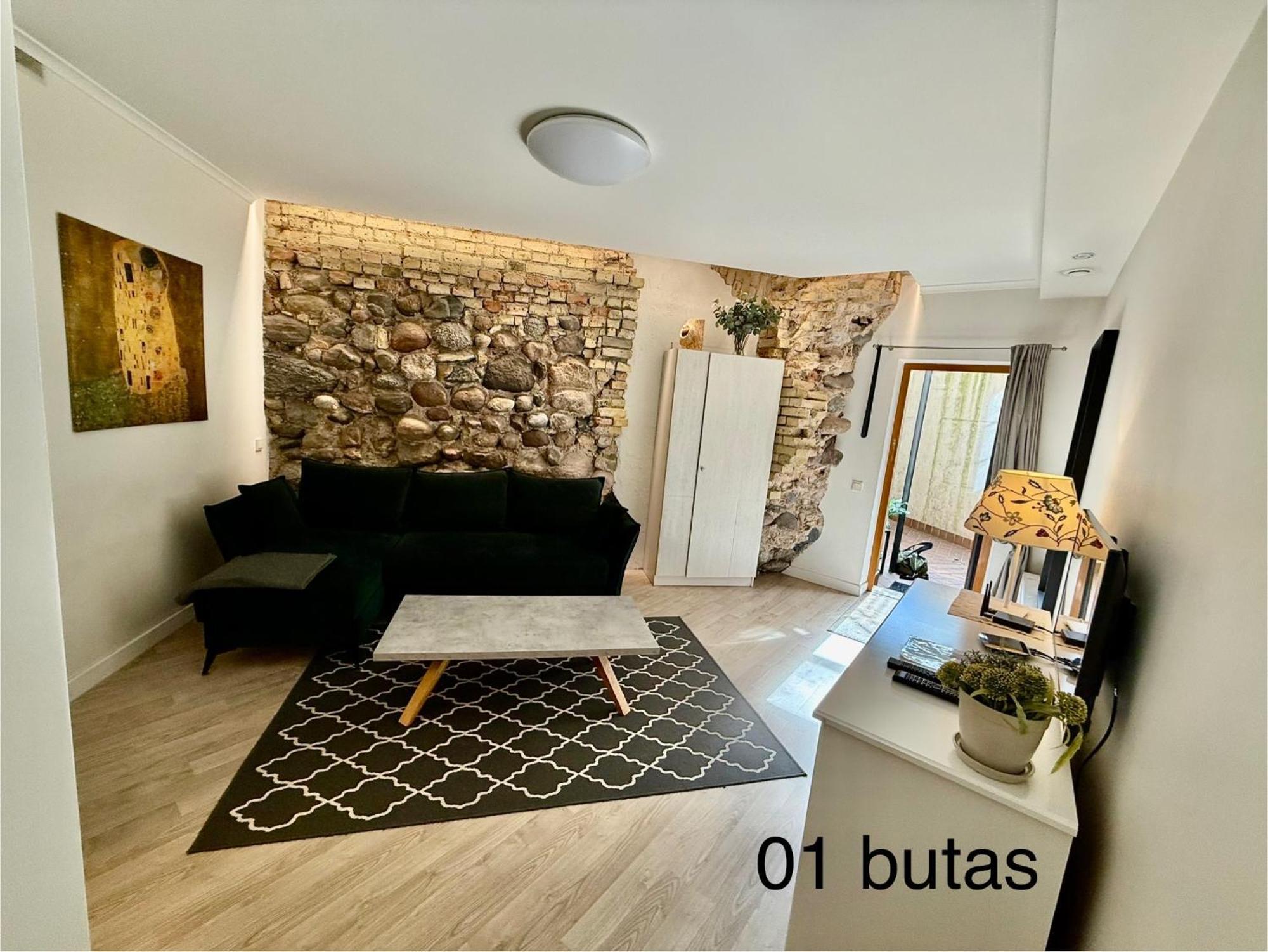 Six Apartment Simona VNO Exterior photo