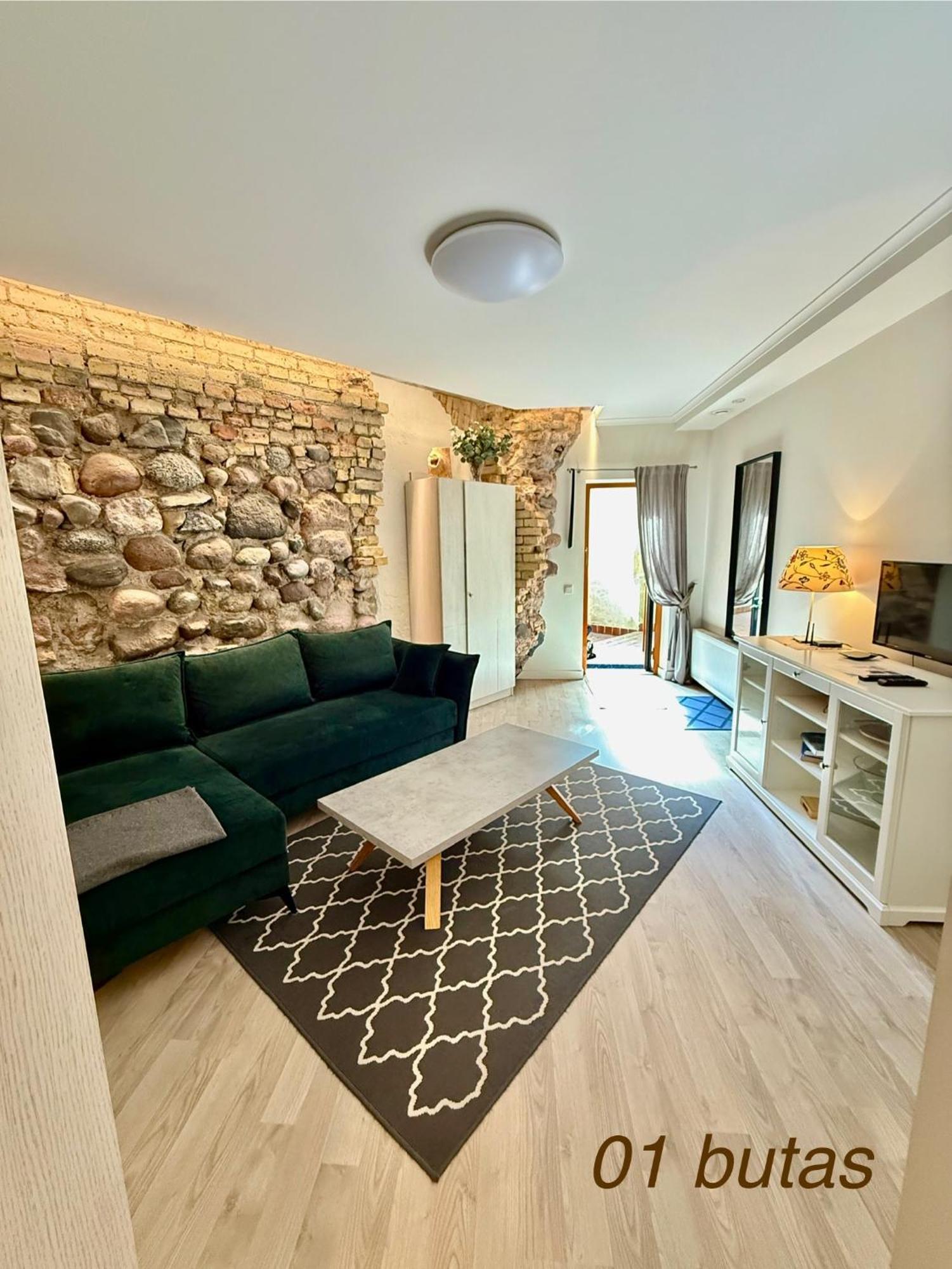 Six Apartment Simona VNO Exterior photo
